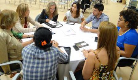 Representantes dos conselhos participam de grupo de discussão no último Encontro Nacional da Rede Brasileira. Foto: Assessoria Sedes